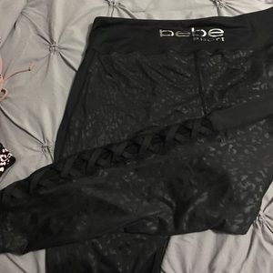 Bebe leggings with leopard print
